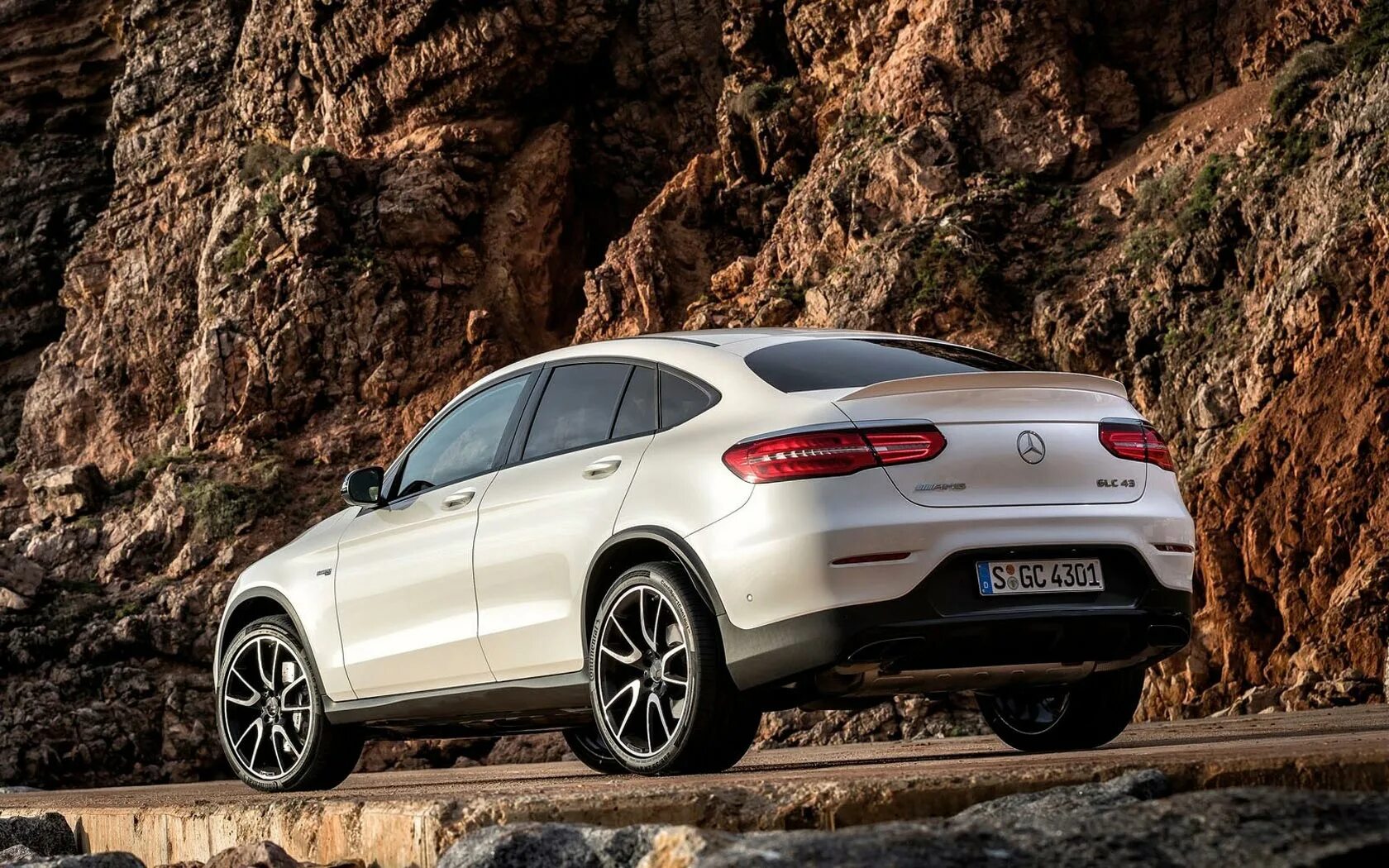 Gls coupe. Mercedes-benz glc 43 amg. mercedes benz glc 43 coupe. мерседес glc купе. glc 43 amg coupe.