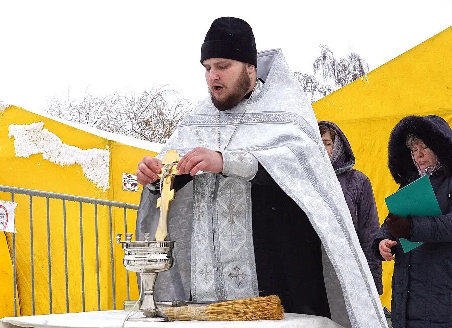 19.01.2022 Крещение. С Крещением 2022. Крещение Тимашевск. 19 Января праздник православный. 19 января 2016