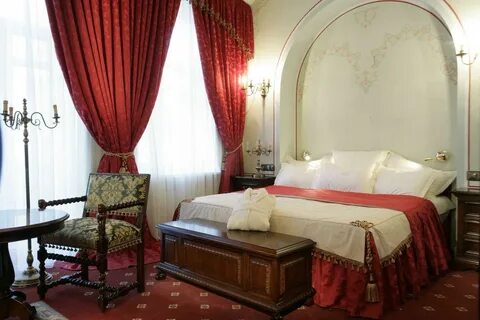Opera hotel