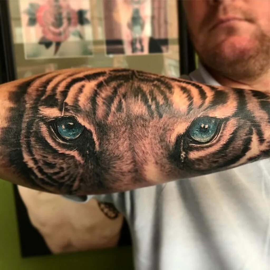 татушки с тигром. татуировки глаза тигра. тату глаз тигра. тигровый глаз тату. тату глаз тигра.