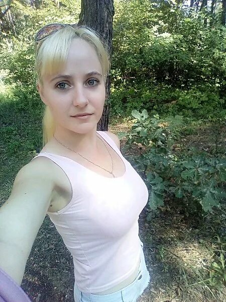 Девушка 29 лет. Как выглядят девушки в 29 лет. Оля 14 лет. Оля Киев 17 лет.