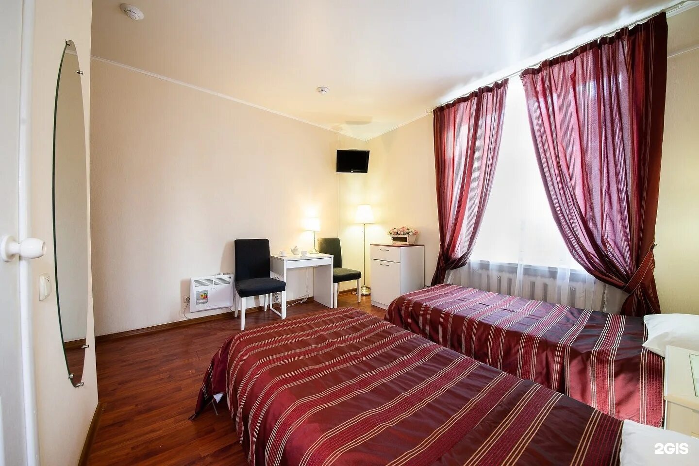 Гостиница словакия саратов фото. Гостиница турист кончинка. Гостиницы города саратова. Гостиница саратов на садовой. Гостиницы города саратова.