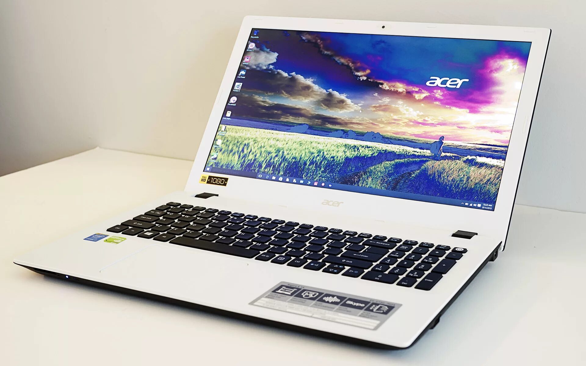 Е 15 5. Ноутбук Acer Aspire е15. Ноутбук Acer Aspire e 15. Асер аспире е15. Acer Aspire e15 красный.