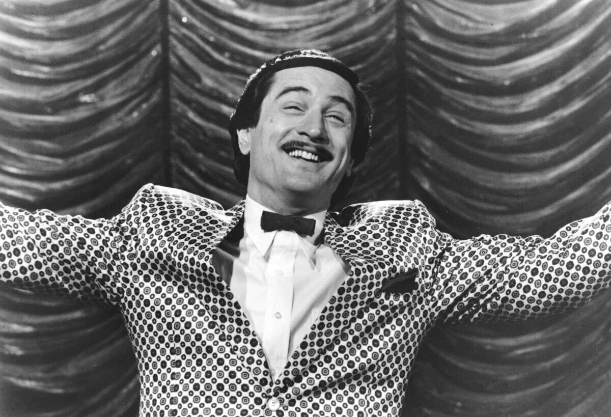 Король комедии де ниро. 1982 the king of comedy. Комедийный король. Джерри льюис король комедии. Король комедии де ниро.