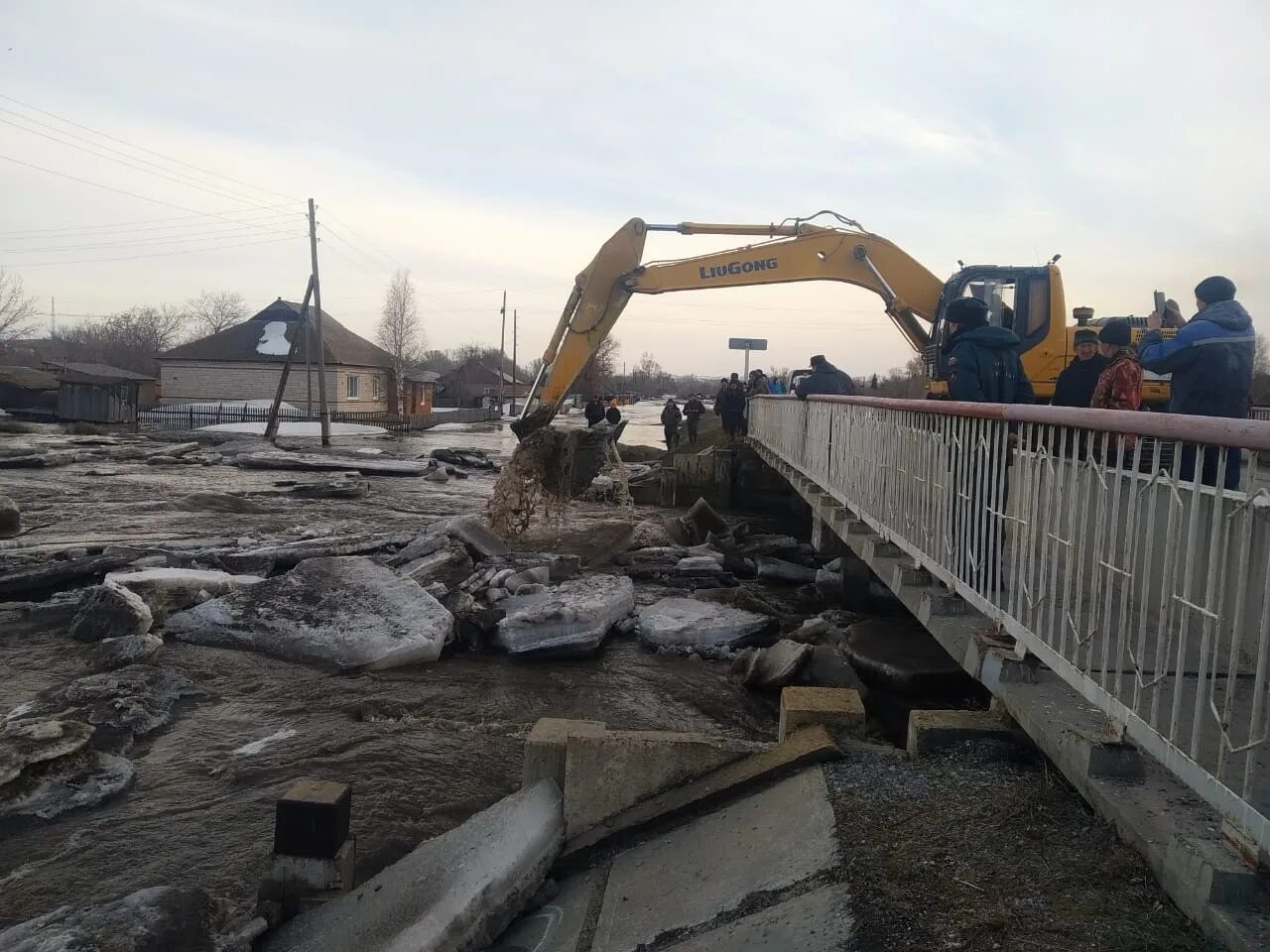 Погода рп5 курья алтайский курьинский. Усть-Таловка Курьинский район лес. Аварии в Курьинском районе. Хэллоуин в школе Усть-Таловка Курьинский район Россия. ДТП В Курье Курьинского района сегодня.