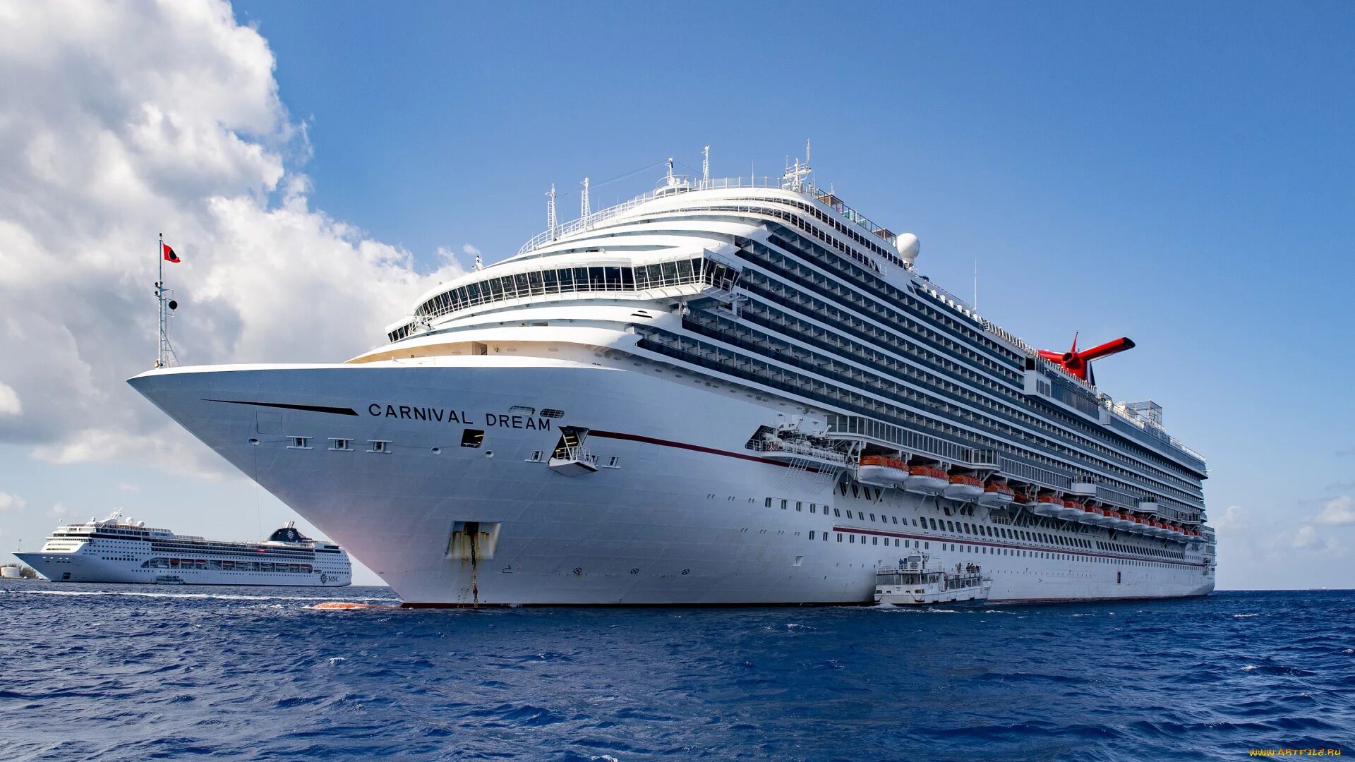 Белый лайнер. Круизный лайнер карнивал. carnival dream лайнер. carnival dream лайнер фото. круизный лайнер карнивал 1920 1080.