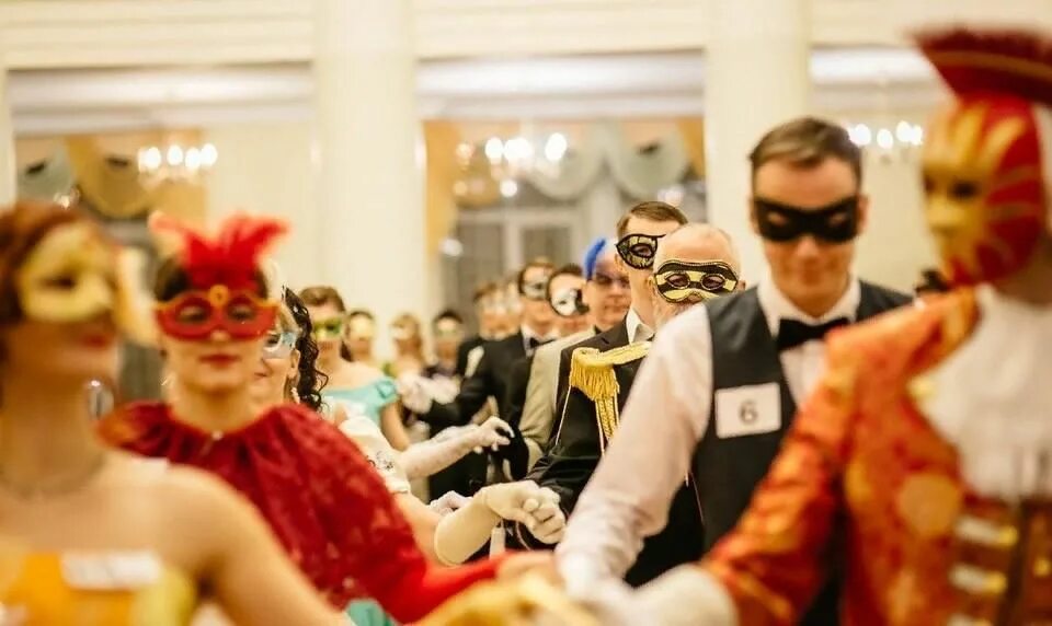 Бал маскарад программа. Бал маскарад в стиле 19 века. бал маскарад стиль 2025. вечеринка в стиле карнавал маскарад 2025. новогодний бал маскарад тюмень.