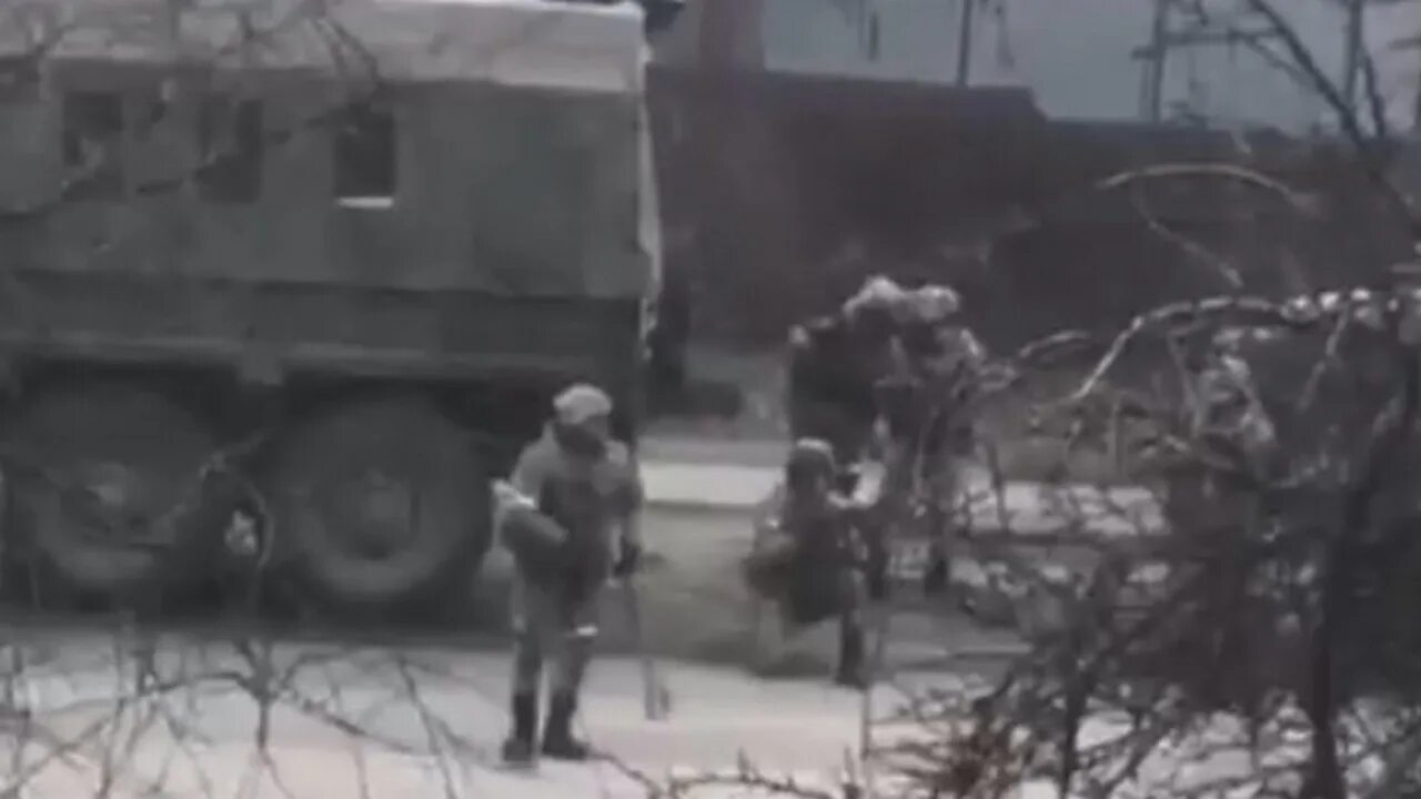 Видео погибшей колонны под курском. Видео погибшей колонны под курском. Видео погибшей колонны под курском. Видео погибшей колонны под курском. Российские войска в буче под киевом.