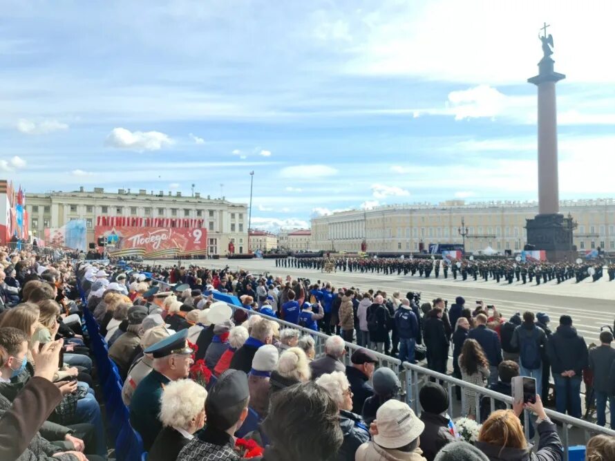 26 мая в петербурге. 9 мая спб дворцовая площадь. парад победы 2025 в санкт-петербурге. дворцовая площадь в санкт-петербурге 9 мая 2025. парад 9 мая 2025 в санкт-петербурге.