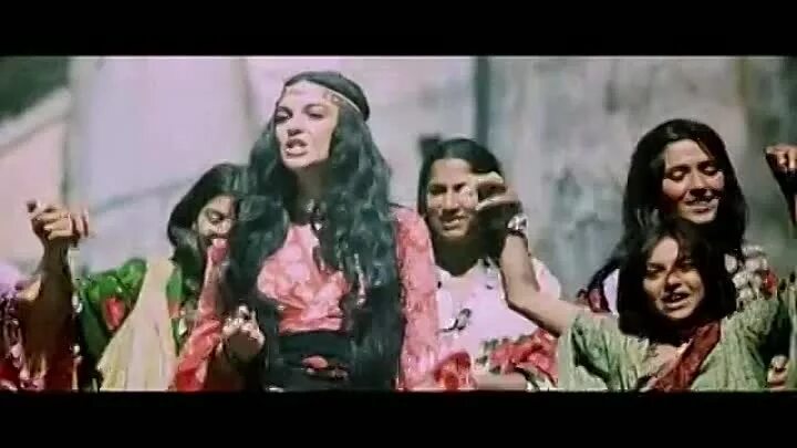 Рада из табор уходит в небо актриса. Цыганка рада табор уходит в небо. Светлана тома рада. Табор уходит в небо фильм. Песня из кф табор уходит.