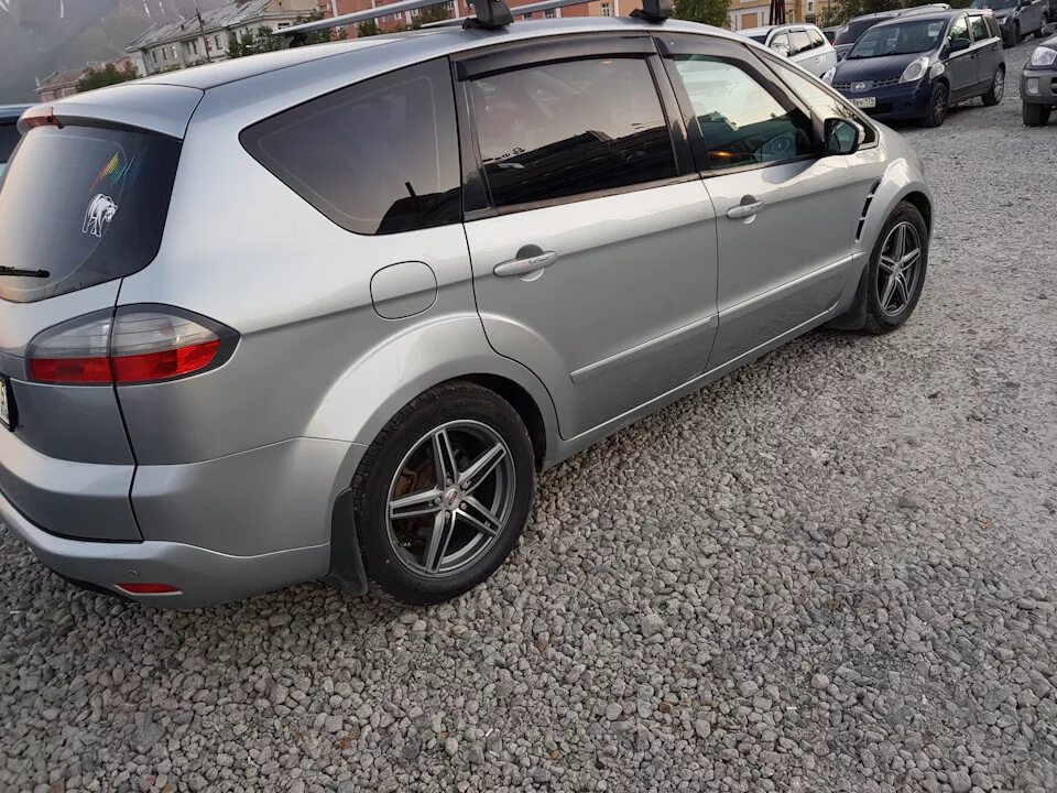 S max шины. Ford s-max r17. 235 50 r17 форд s max. 235 55 r17 ford s-max. 235 55 17 s-max.