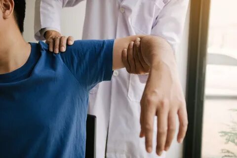 После операции болят плечи