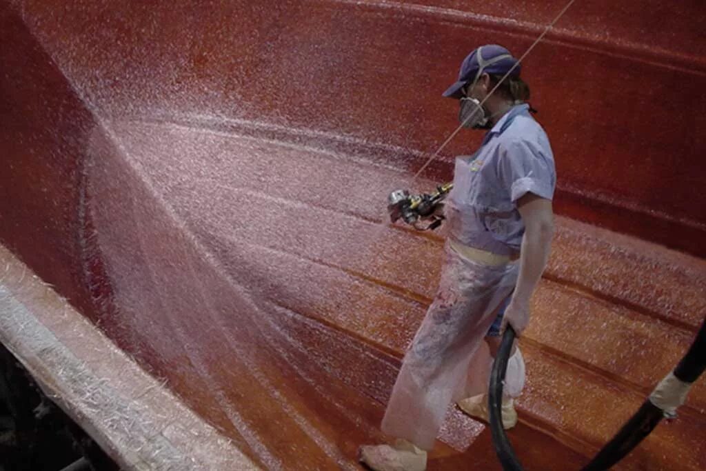 Стекловолокно / fiberglass spray up roving. Стекловолокно / fiberglass spray up roving. Напыление стеклопластика. Spray up. Spraying composite.