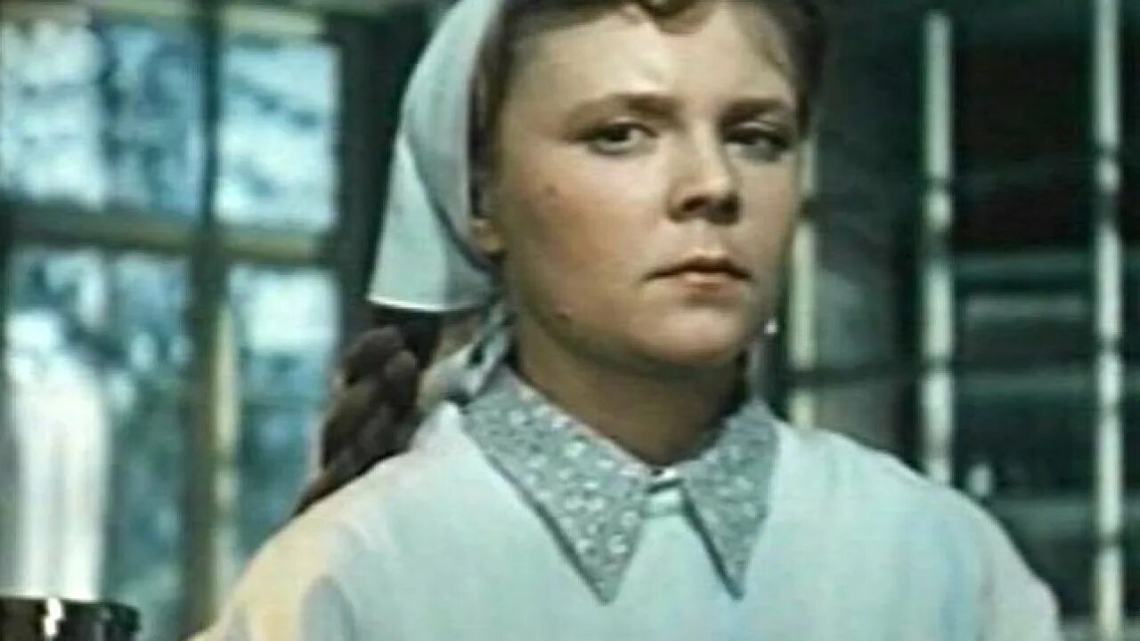 Опасные тропы 1954. Макагонова, роза ивановна. роза макагонова кино. роза макагонова школа мужества. опасная тропа фильм 1954.