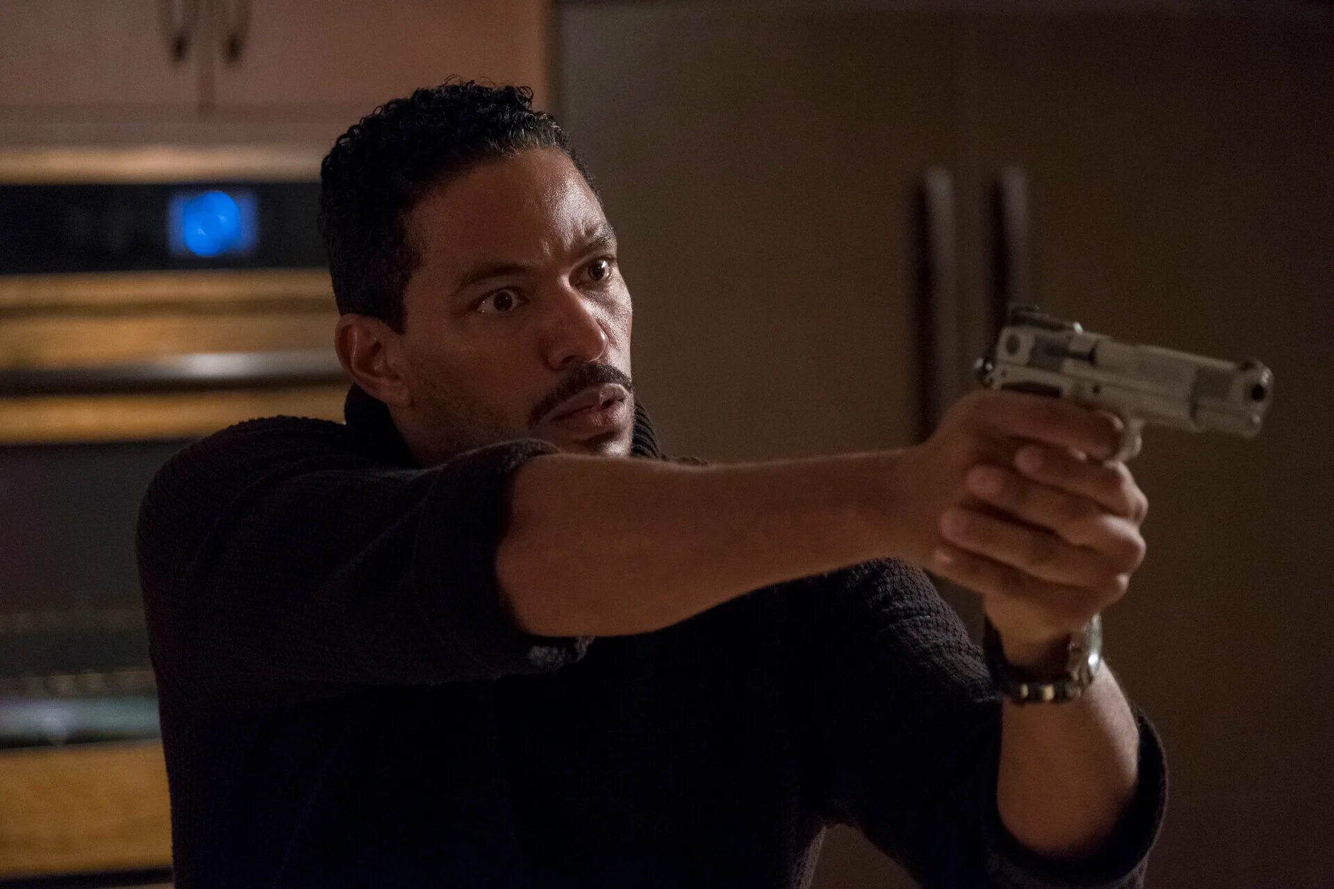 арми хаммер трафик 2021. бенисио дель торо траффик. траффик актер. бенисио дель торо траффик.