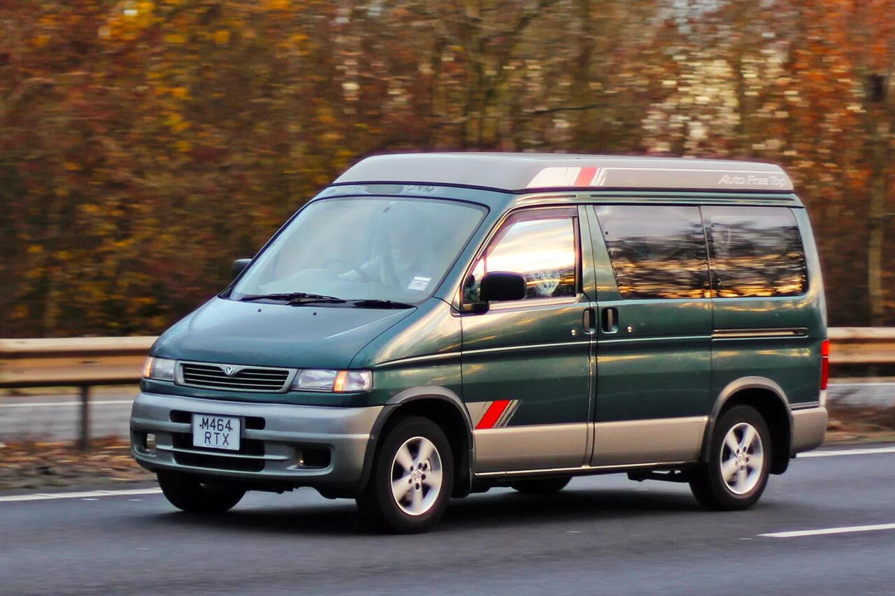 Купить микроавтобус мазда. Мазда Bongo Friendee. Mazda Bongo Френди. Мазда Бонго микроавтобус. Микроавтобус Мазда Бонго Френди.