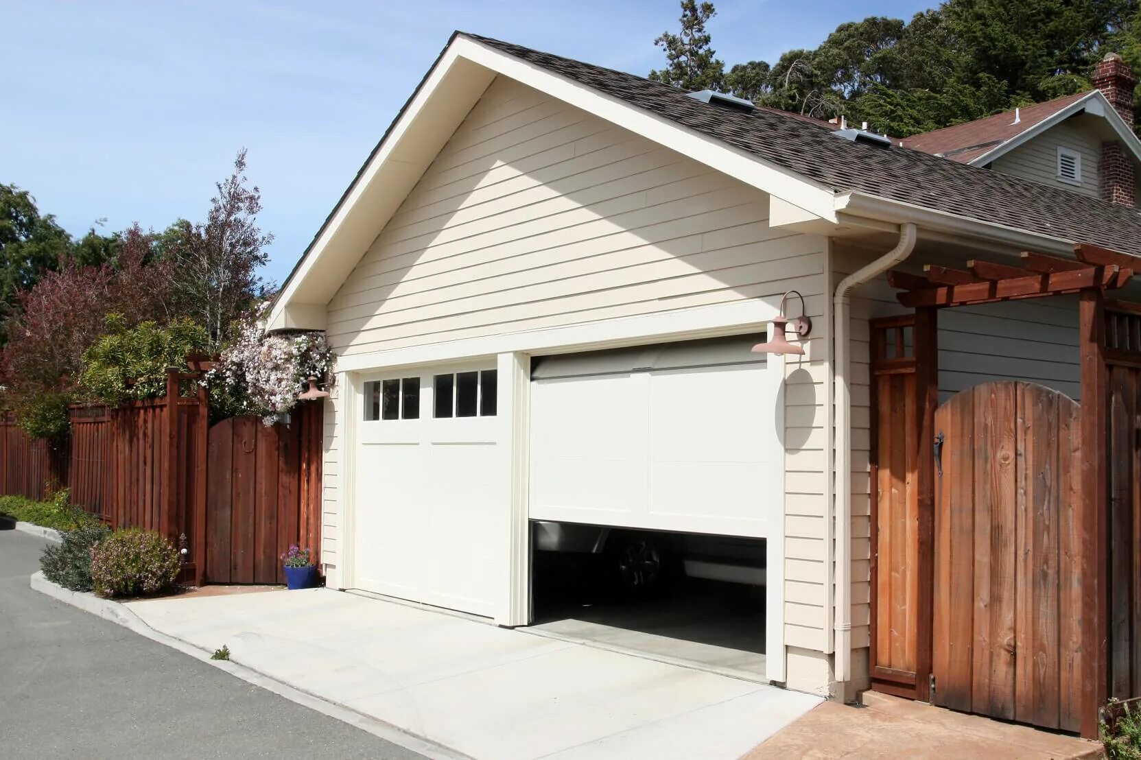 Красивый гараж. Красивая крыша гаража. Гараж пристроенный к дому. Дом с гаражом. Фото крыши гаража с домом