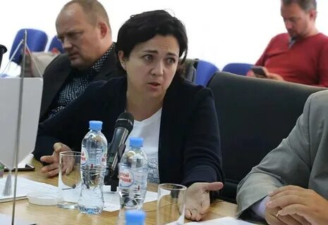 Каких директоров уволили