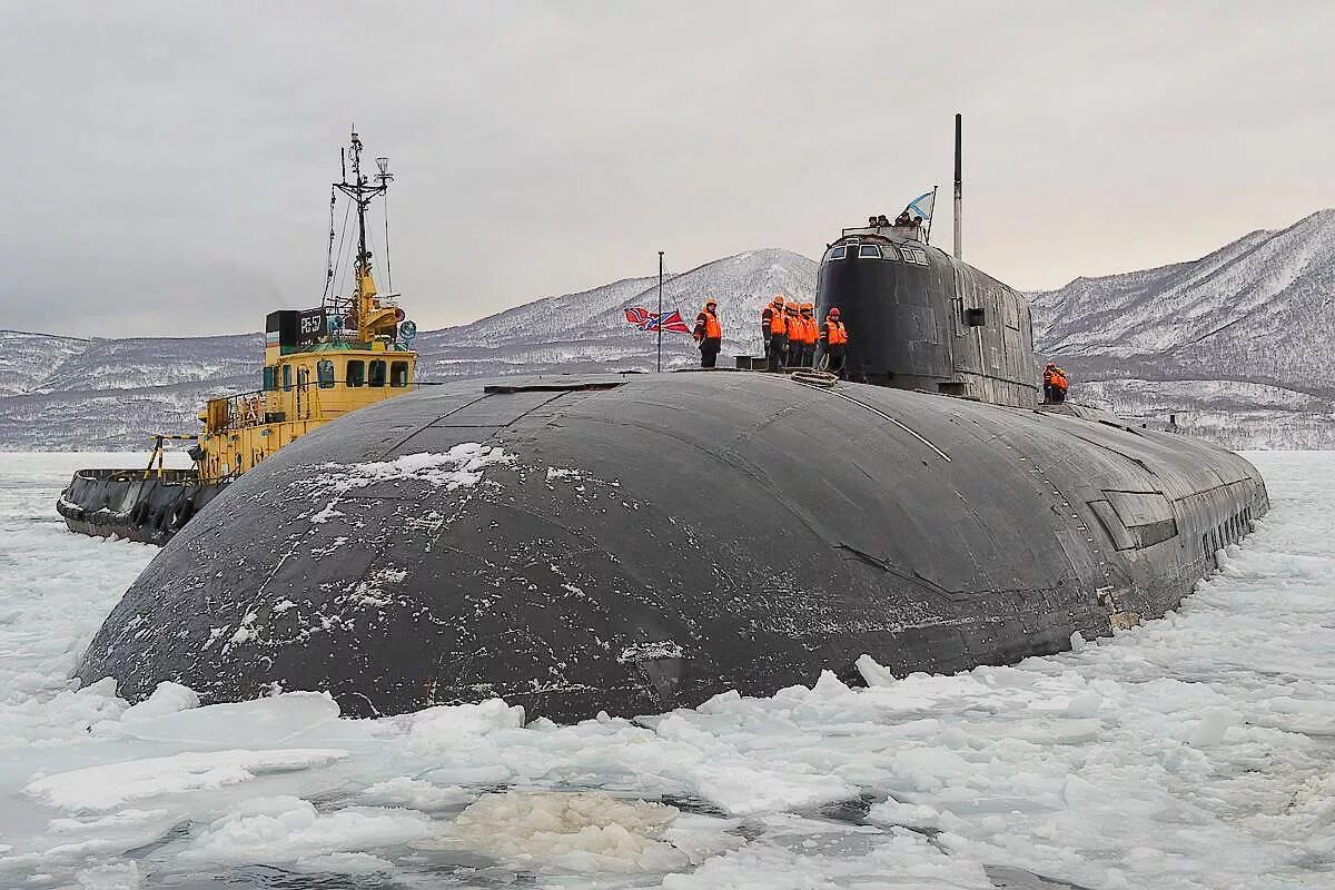Подводный флот тихоокеанского флота. 949а подводная лодка Вилючинск. Проект 949а Антей. Атомная подводная лодка к-150 «Томск». Атомная подводная лодка Томск.
