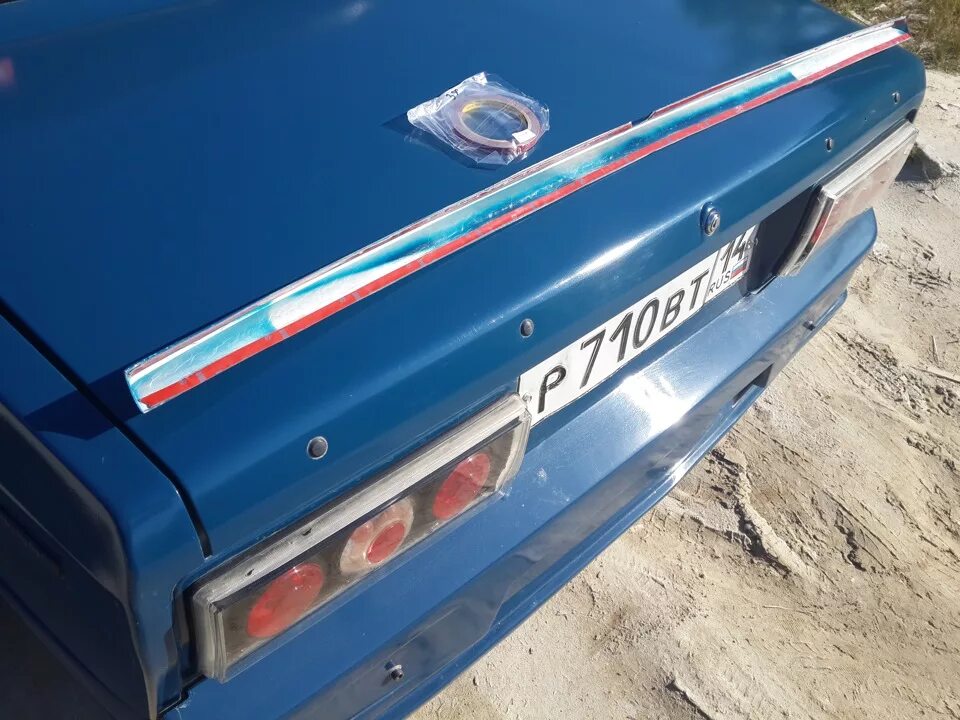 Спойлер багажника 2107. Дактейл на ваз 2107. Спойлер avr 2107. Крышка багажника ваз 2107 и ваз 2105. Лип спойлер на ваз 2107.