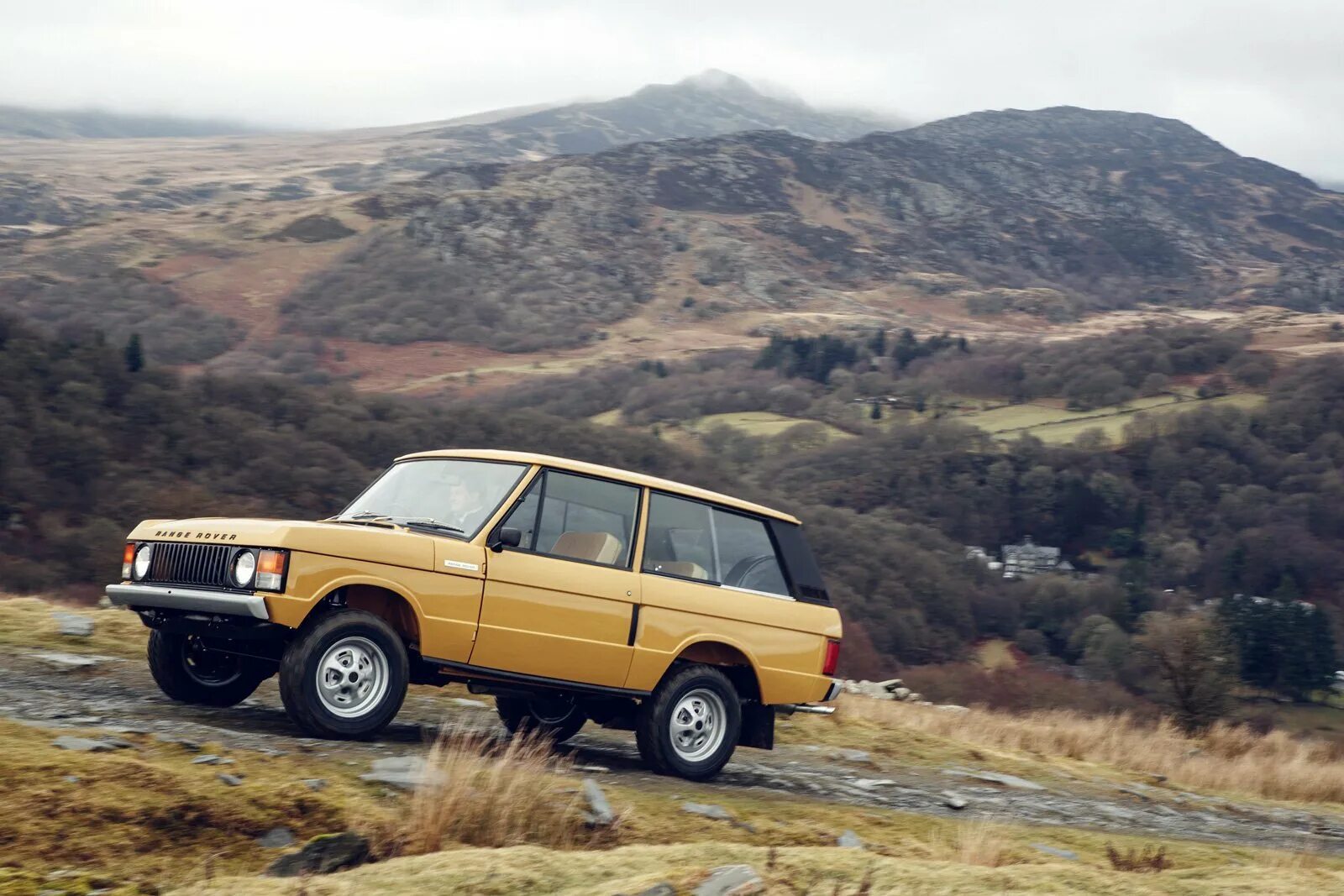 Ленд ровер старый. Рендж Ровер 1978. Range Rover 1978. Рендж Ровер 1971. Range Rover 1970.