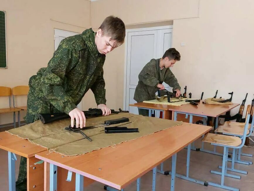 Учебные сборы в школе. Учебные сборы в школе. Учебные сборы в 10 классе. Военно полевые сборы. Занятия по нвп.