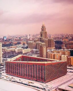 Красная высотка