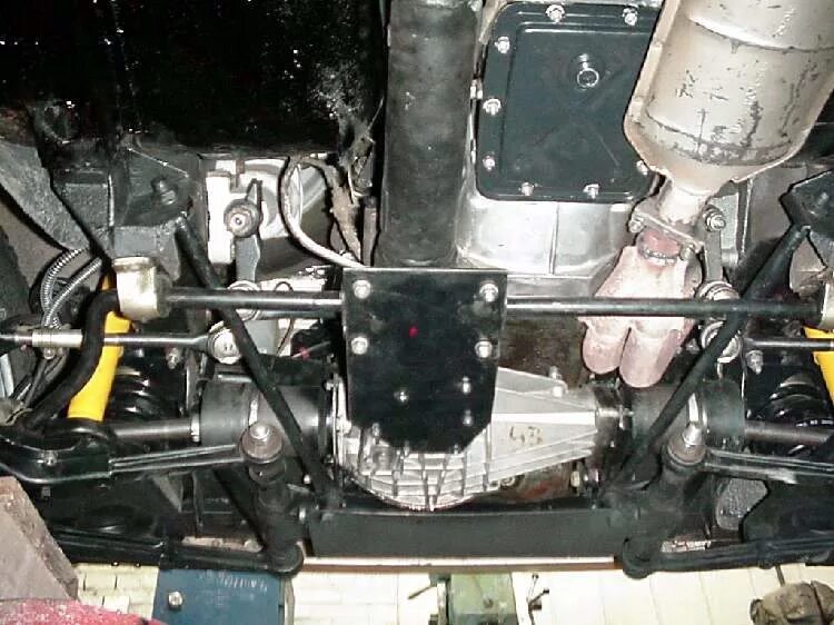 удары трансмиссии на ниве при переключении передач. крепление тяги коробки передач на шевроле нива. Chevrolet lacetti стук в стойке. люфт переднего моста нива. стук при трогании спереди шеви нива.