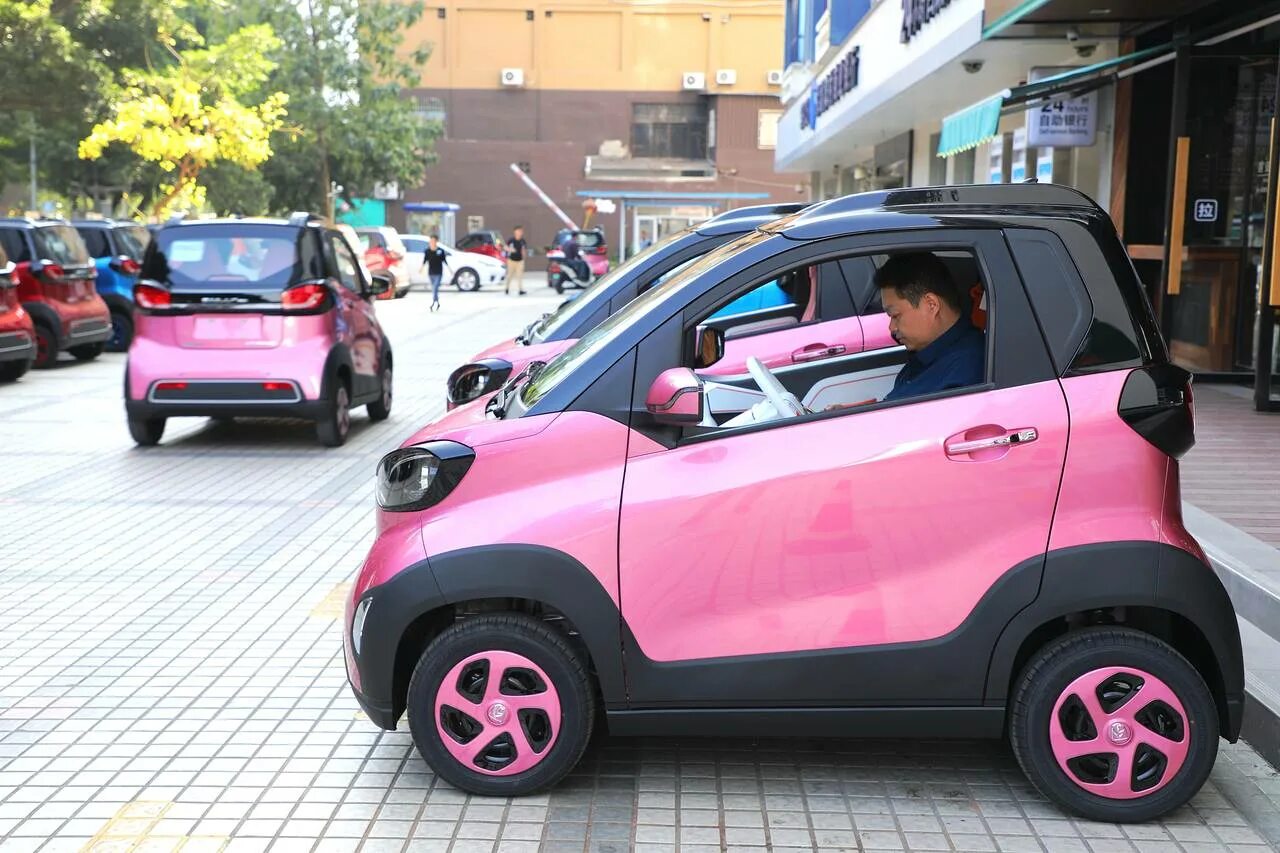 Электроавто китай. Электромобиль baojun e100. Changan benben e-star 2023. Электрокар китай 2022. Китайский электромобиль.