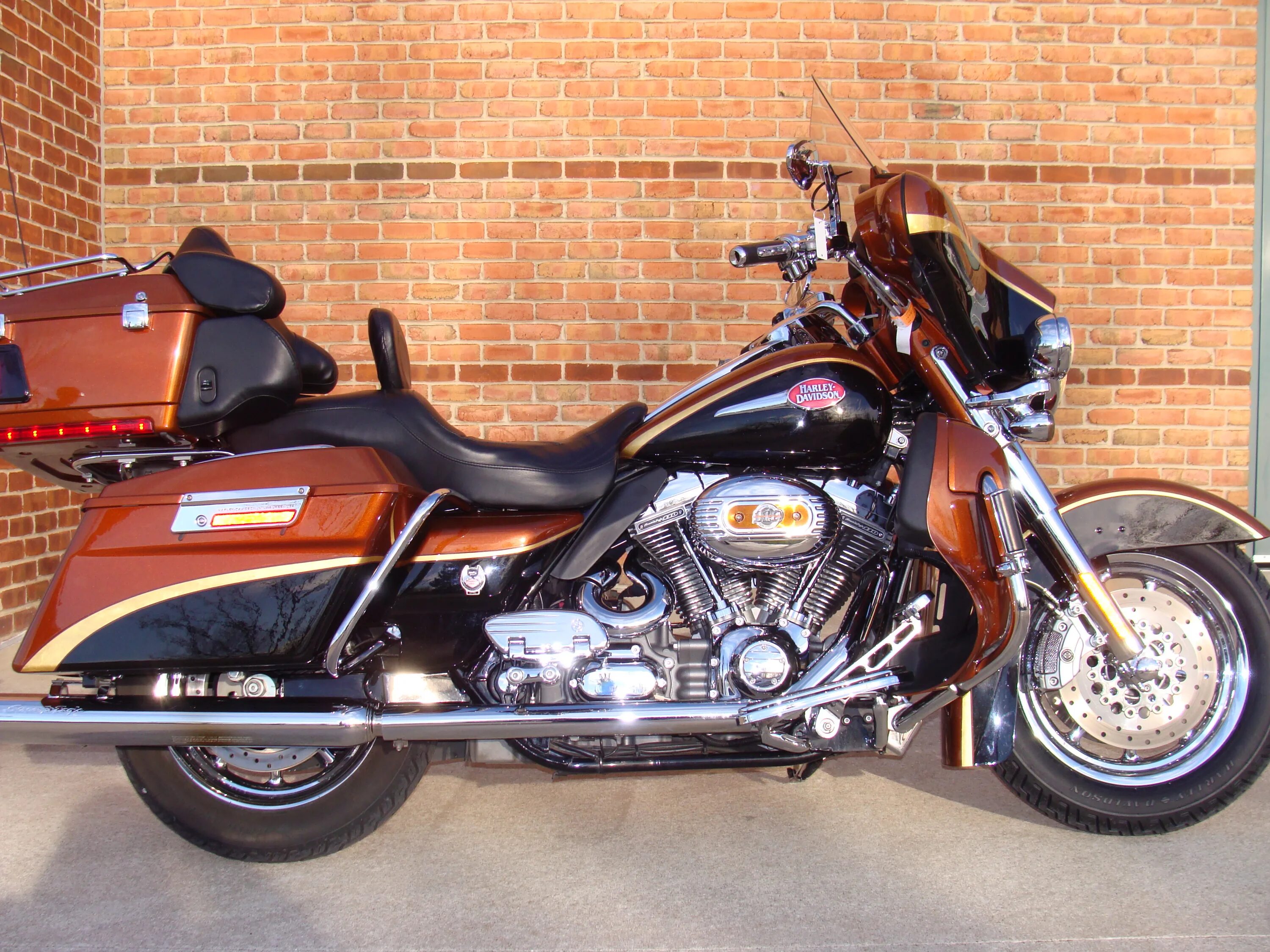 Harley ultra classic. Harley ultra classic. Мотоцикл harley davidson electra glide ultra classic. Harley ultra classic. Harley ultra classic.