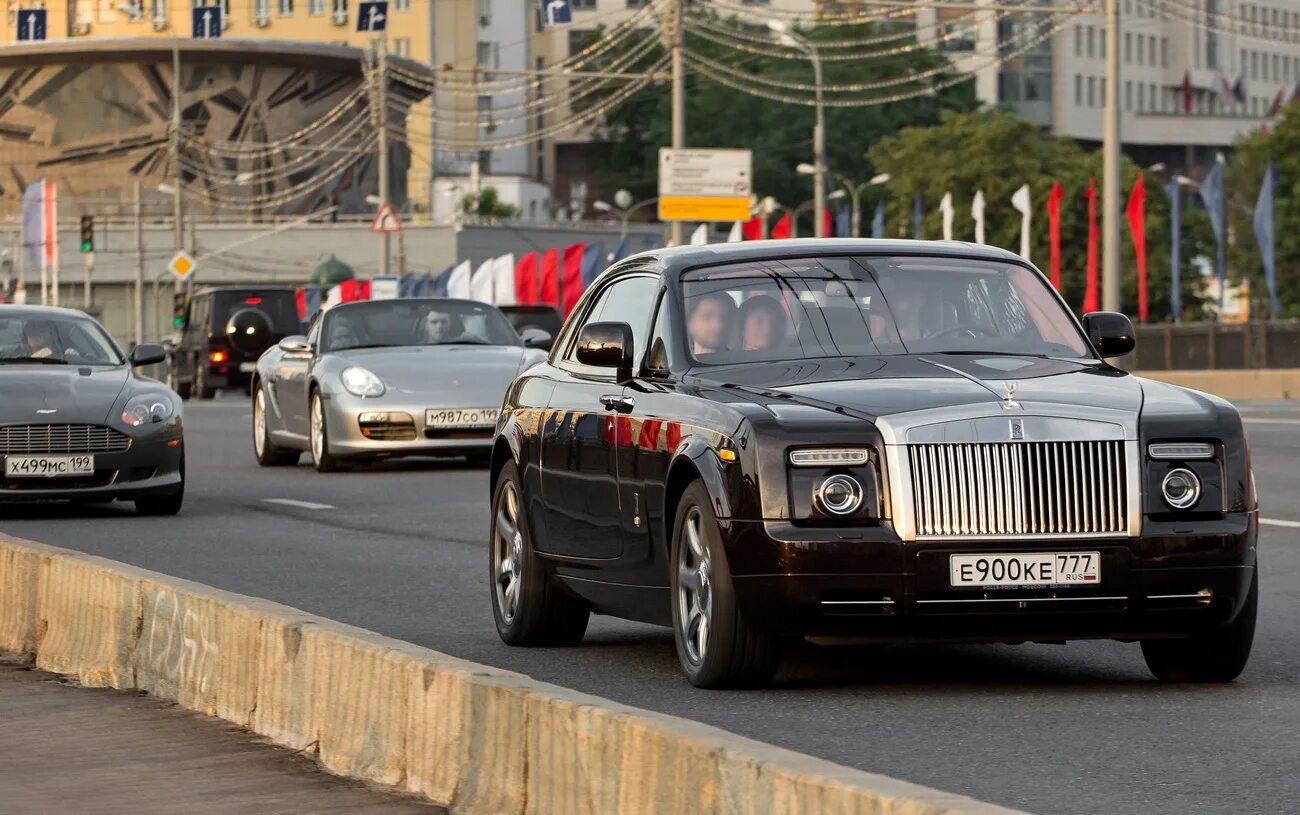 Роллс номер. Rolls Royce Phantom 777. Rolls Royce 777 777. С001сс Роллс Ройс. Rolls Royce Phantom 888.