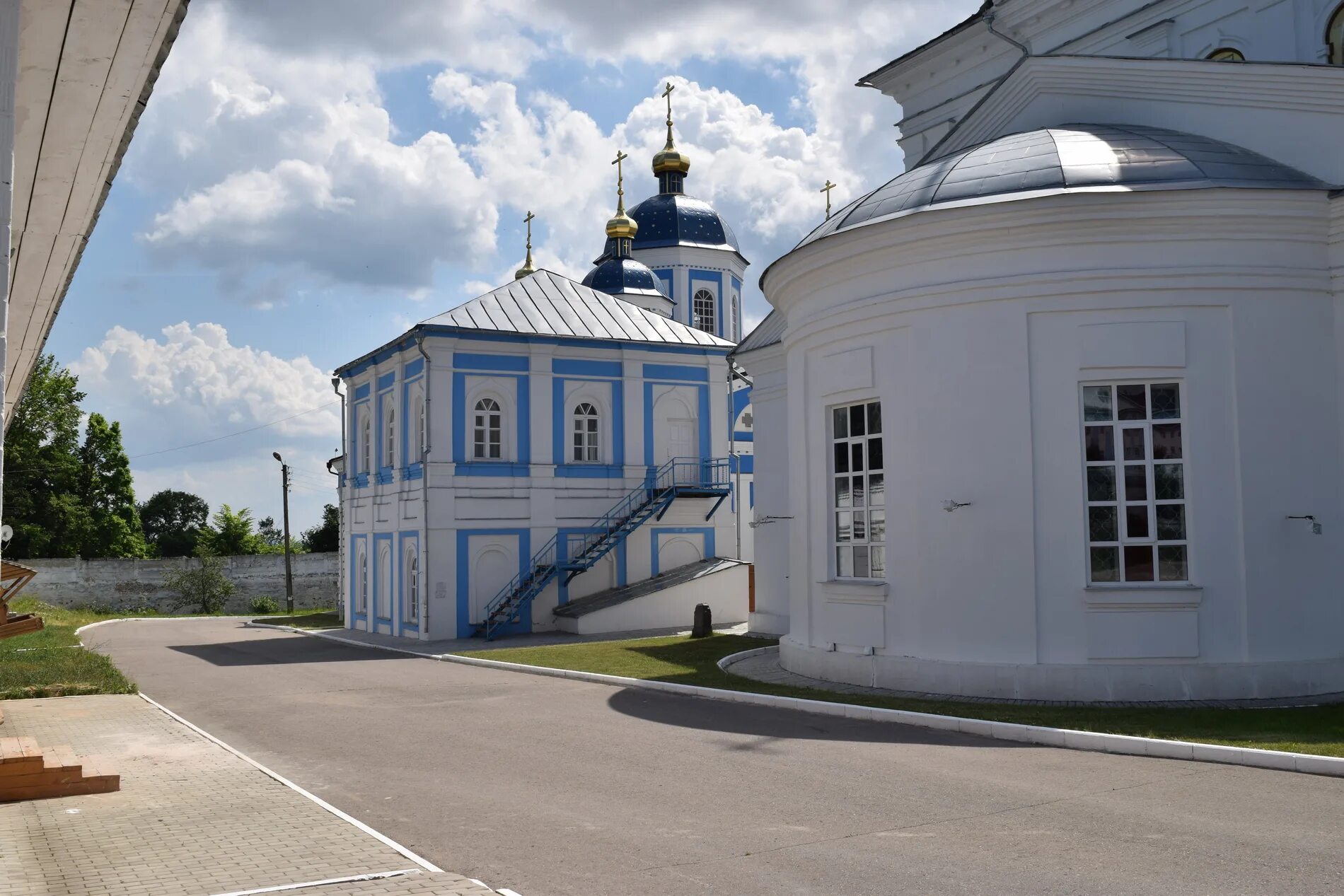 Оранский мужской монастырь. Оранский Богородицкий монастырь. Монастырь оранки Богородский район. Оранский Богородицкий монастырь Богородский район. Оранский Богородицкий мужской монастырь село оранки.