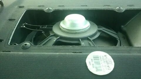 Audi a4 сабвуфер