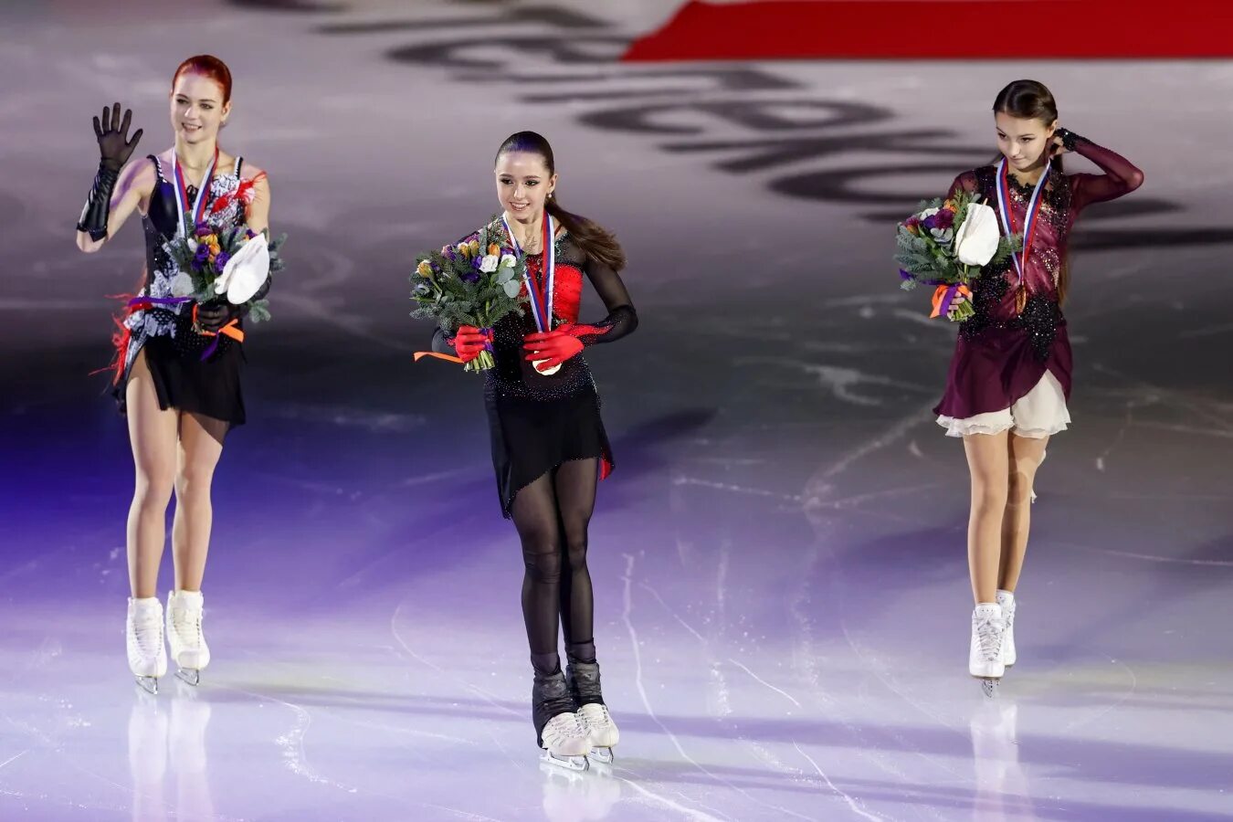 Кто выиграет фигурное катание. Камила валиева чемпионат европы 2022. Российские фигуристки. Кто выиграет фигурное катание. Олимпийские чемпионы фигурное катание 2022.