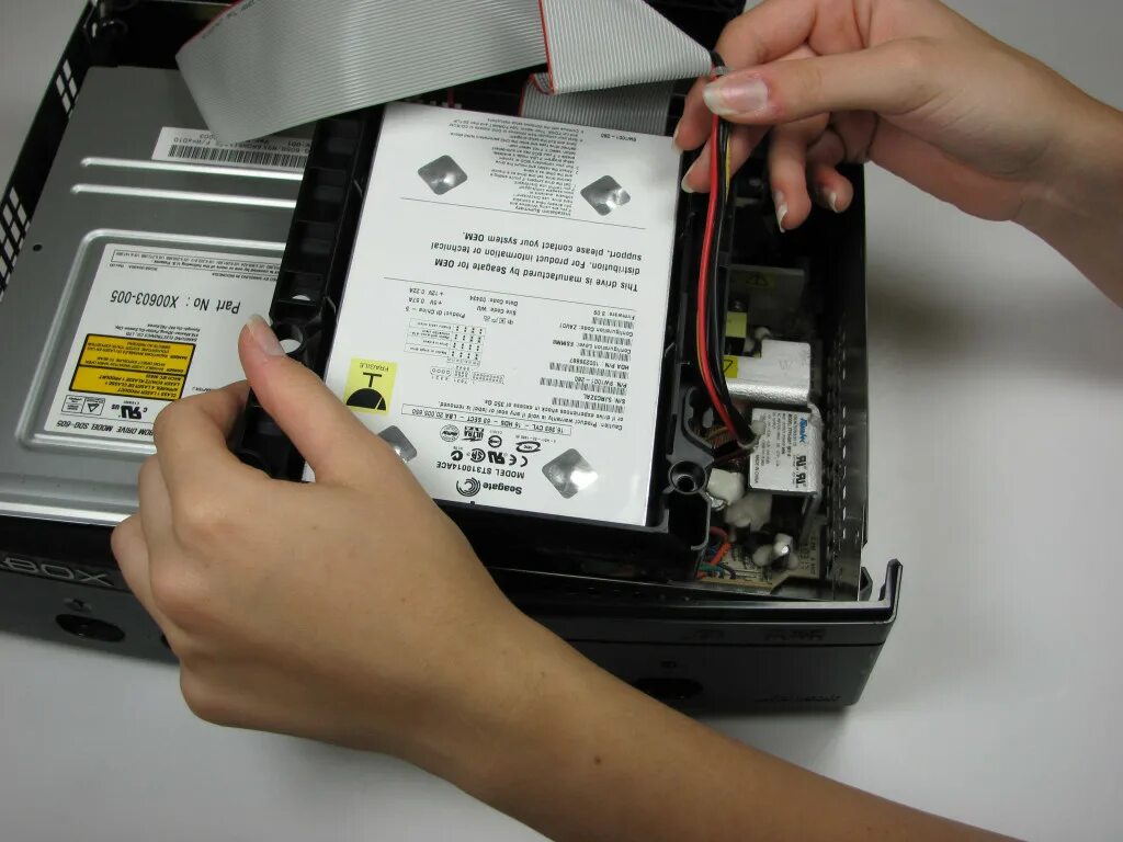 Какой жесткий диск подойдет для xbox. Жесткий диск xbox one. xbox 360 hdd вместо привода. внутренний жесткий диск для xbox series x. где находится жесткий диск на xbox 360.