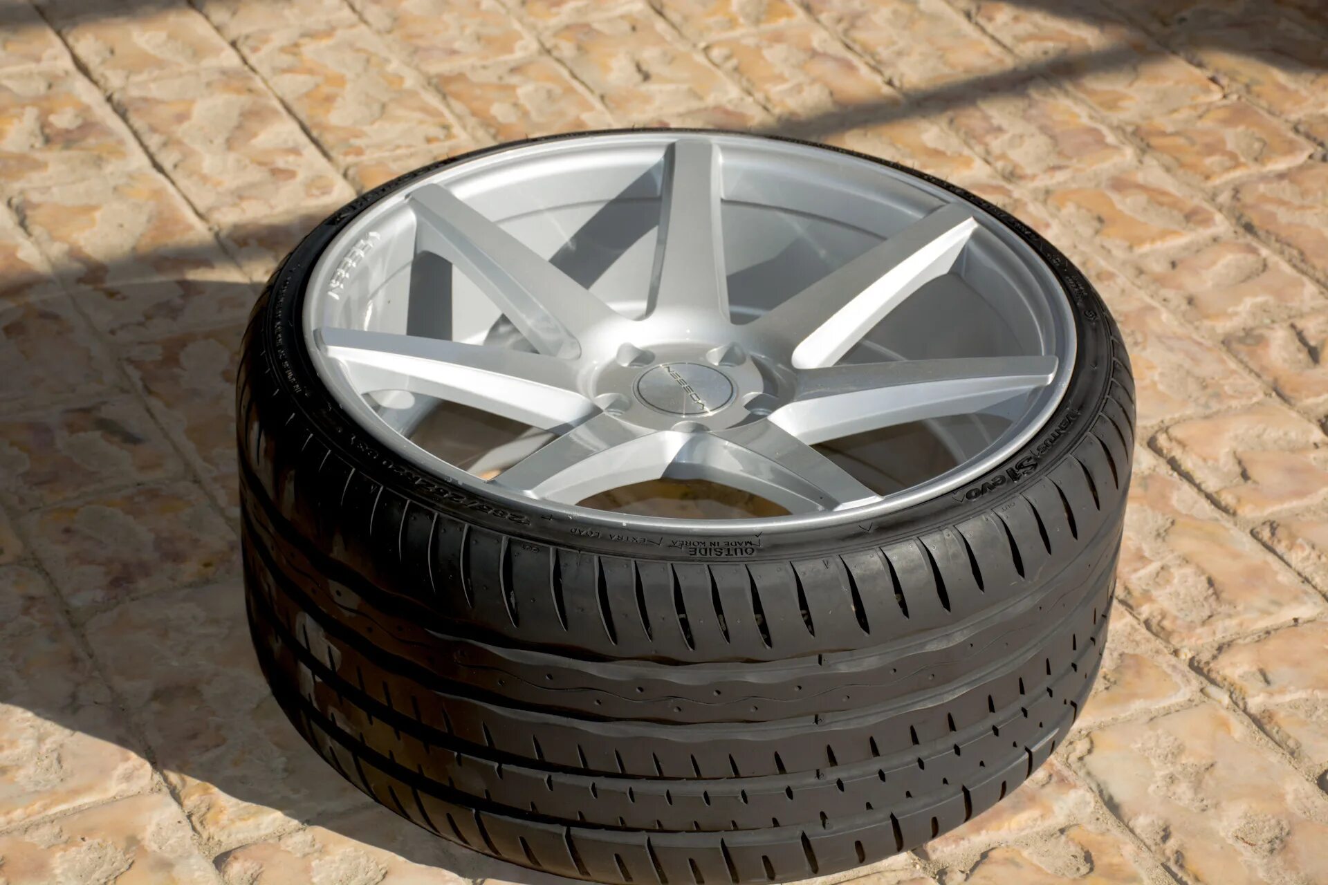 Mlj hyperion cvm r20 8. Vossen r20. Продам р 20. Venerdi r20. Диски hyperion r20.