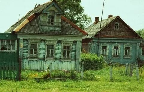 В деревне 19 домов а в поселке