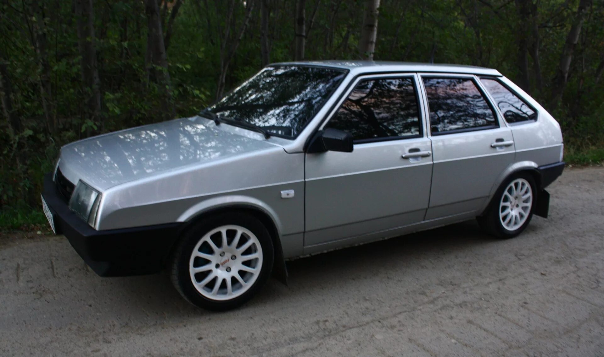 Ваз 2109 серая. Ваз 2109 серый сток. Серая девятка. Ваз 2109 кварц тонированная. Серая девятка.