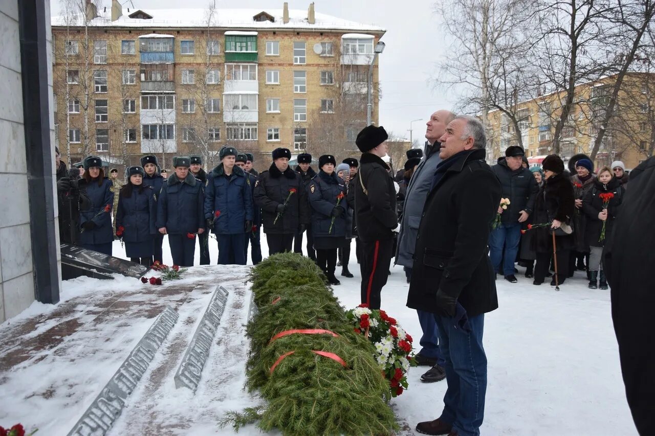 Население ухты 2024. Председатель общества афганцев Республики Коми. Воркута мемориальная доска. Сыктывкар фото 2023 года февраль.