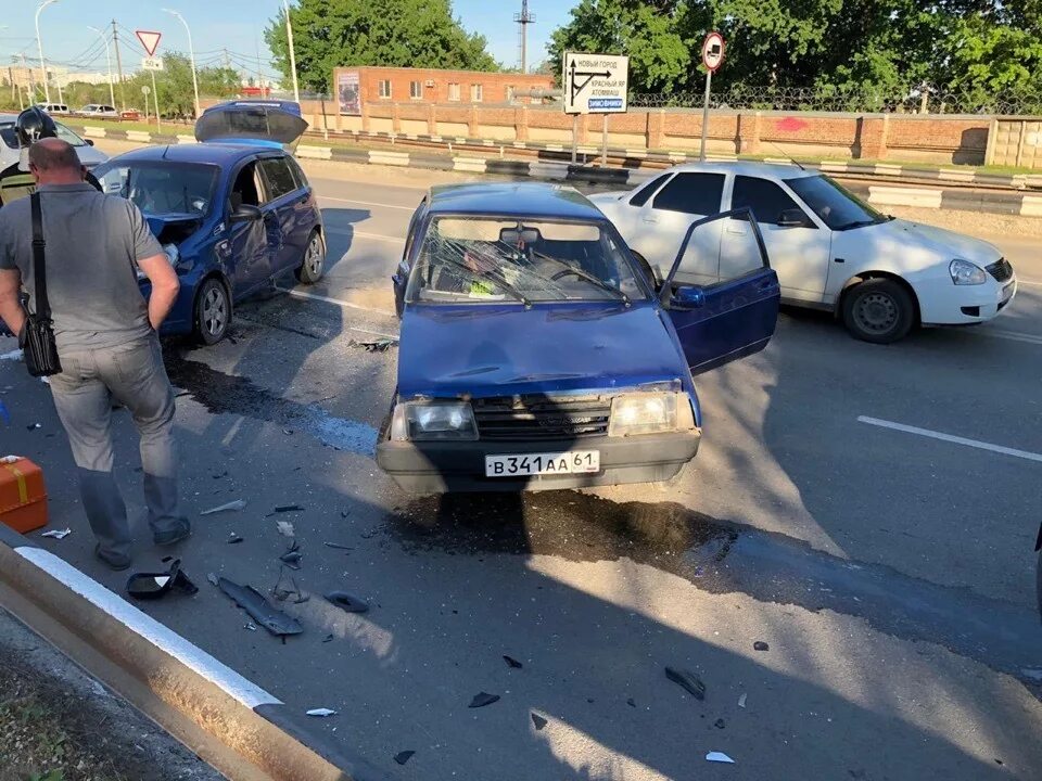 Блокнот волгодонска последние новости происшествия сегодня свежие. Блокнот Волгодонск авария. Блокнот Волгодонск ДТП. Происшествия Волгодонск.