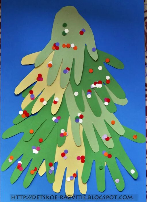 елка из бумажных ладошек. аппликация новогодняя елка. елочка из бумаги ладошки. елочка из ладошек. поделка елка из ладошек.
