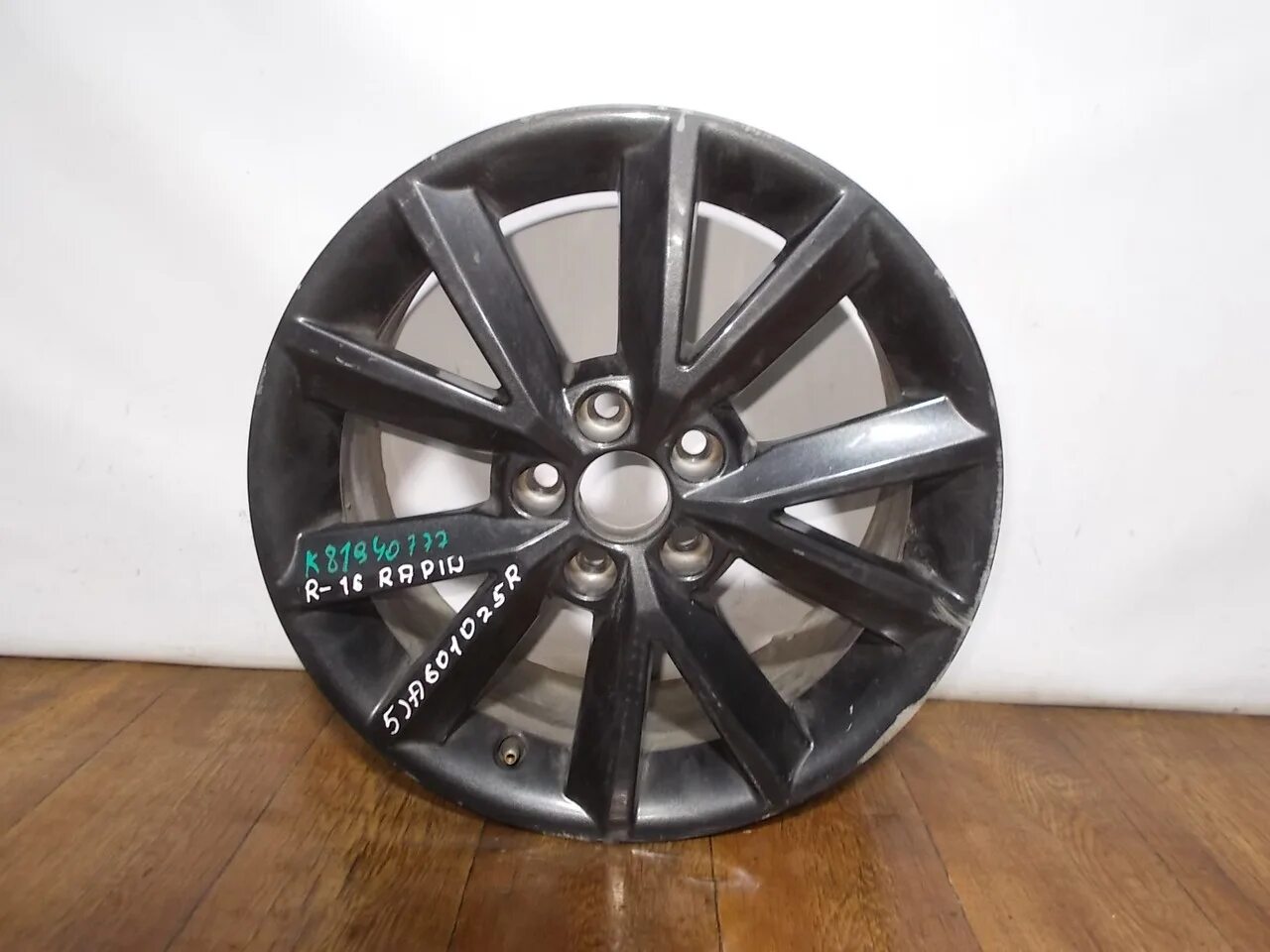 Литые диски 15 радиус рапид. Литые диски рапид r16. диск skoda rapid savio r16. диски шкода рапид 16 оригинал. литые диски шкода рапид r16 оригинал.