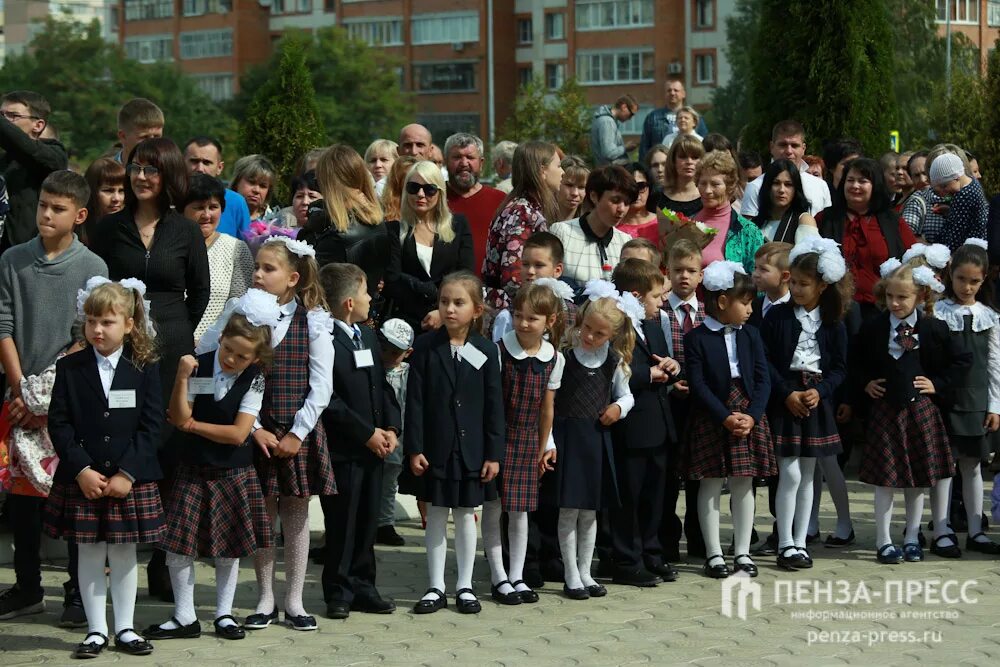 Какая школа в пензе. Школа 69 пенза учителя. Какая школа в пензе. Форма 78 школа пенза. Какая школа в пензе.