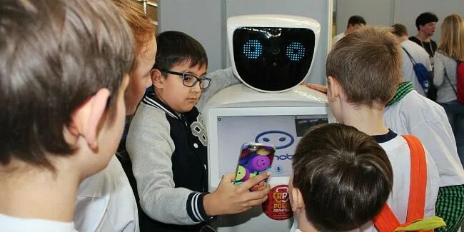 Юный вундеркинд ошибка. Вундеркинд за компьютером картинки. Юный вундеркинд ярослав барский. Юный вундеркинд ошибка. Юный вундеркинд ошибка.