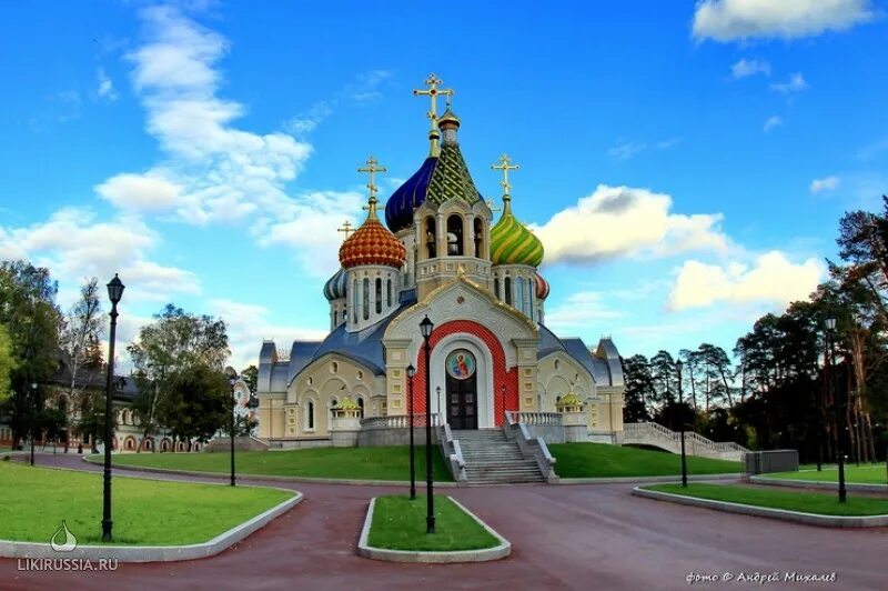 Церковь святого игоря черниговского. Храм благоверного князя игоря. Соборный храм благоверного князя игоря черниговского. Храм святого князя черниговского в переделкино. Соборный храм благоверного князя игоря черниговского.