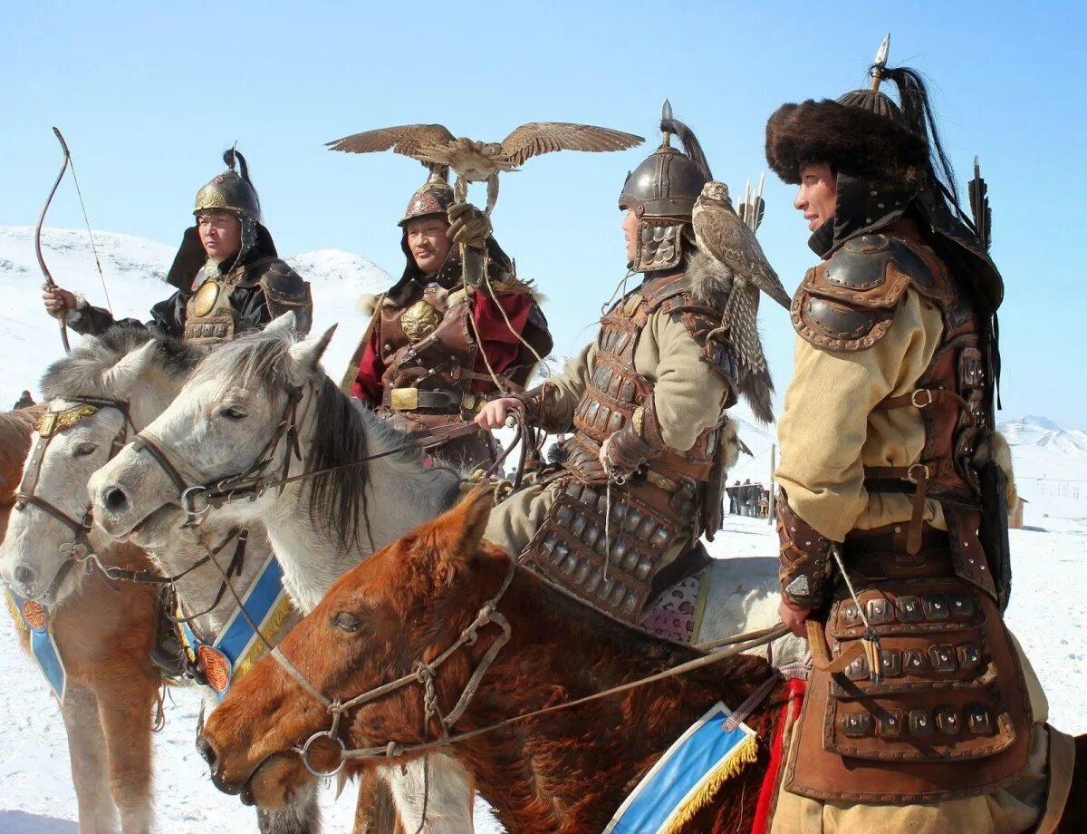 Какие есть кочевые народы. Монголия Чингис Хан.