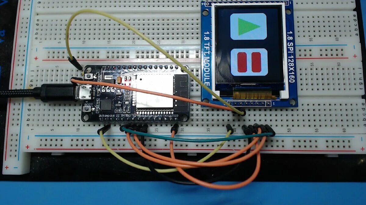 Esp32 с дисплеем. Lcd_spi_st7735 esp32. esp32 spi tft. spi display esp32. lcd_spi_st7735 esp32 wemos.