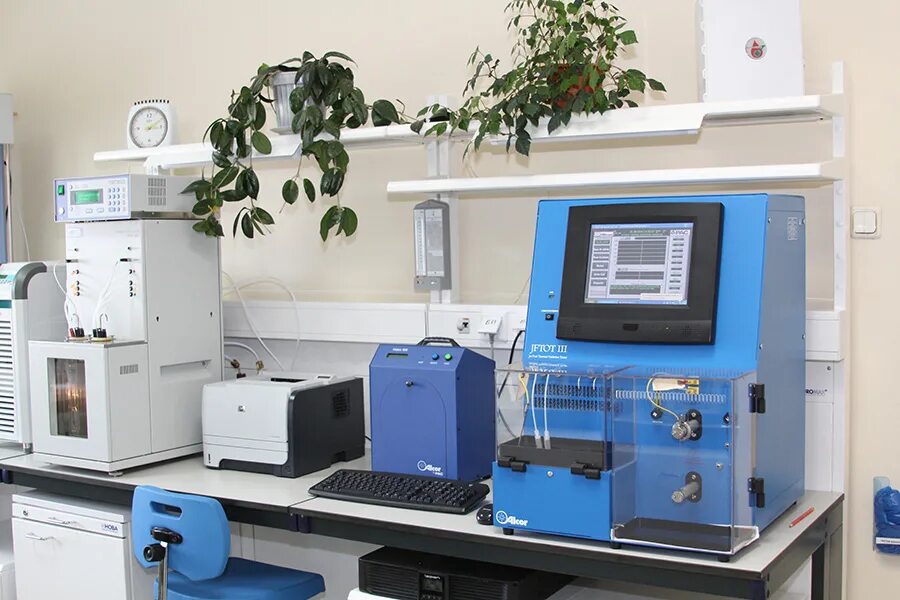 Лаборатория Внуково ТЗС. Испытательные лаборатории Safran. Оборудование лаборатории АВИАГСМ. Испытательное оборудование в лаборатории это.