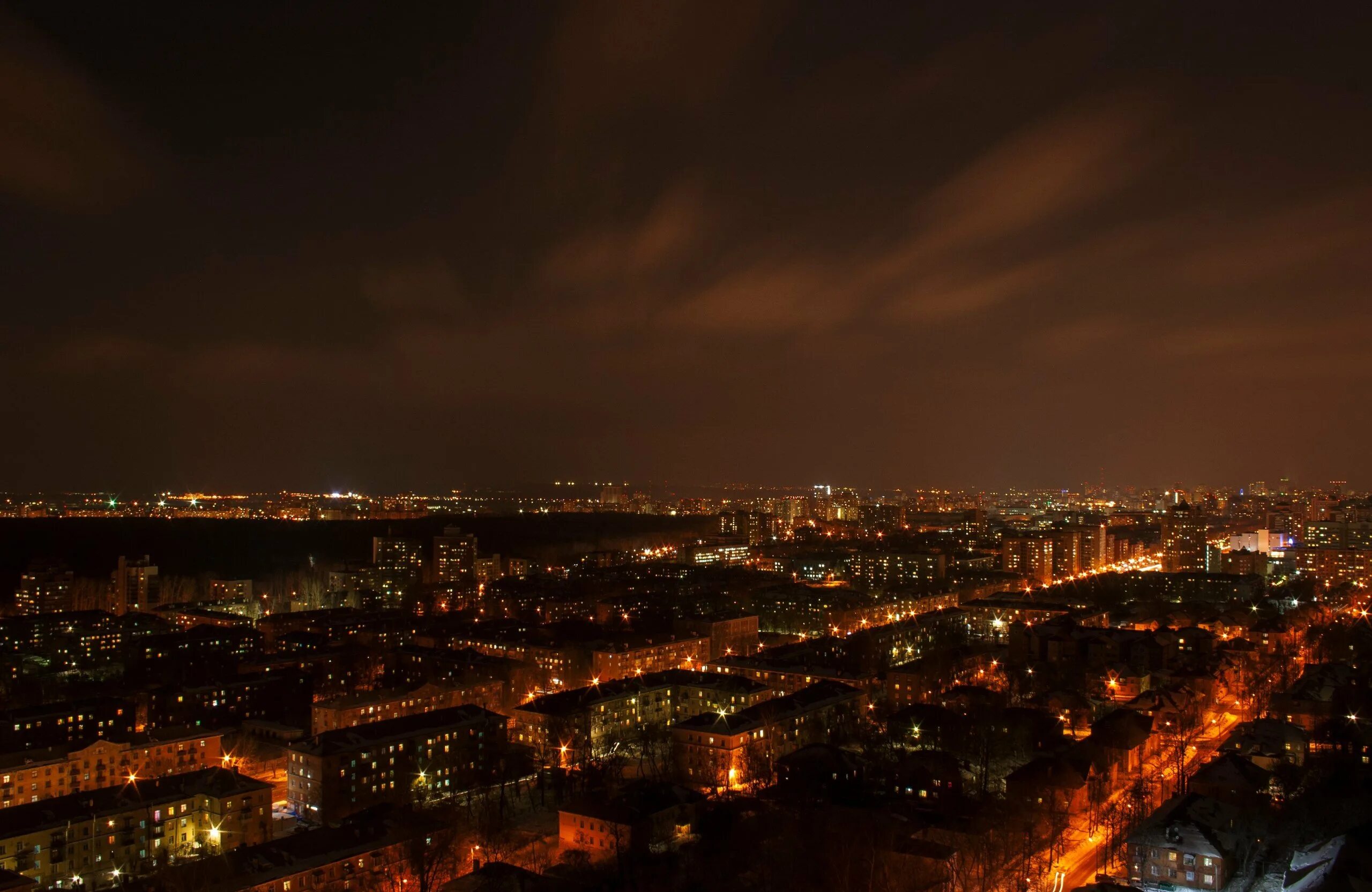 Ночная пермь. Пермь ночью. Центр перми ночью. Пермь центр города ночью. Ночные улицы перми.