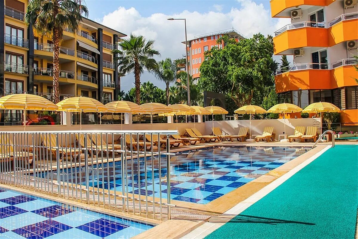 Отель green турция аланья. Yaman hotel алания. Yamanlife hotel 3*. Отель xperia на клеопатра. Alanya life.